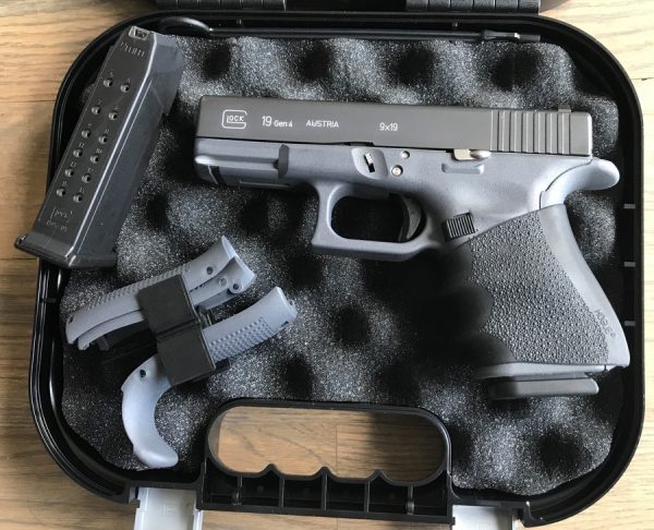 GLOCK 19 GEN 4 GRAY MODEL