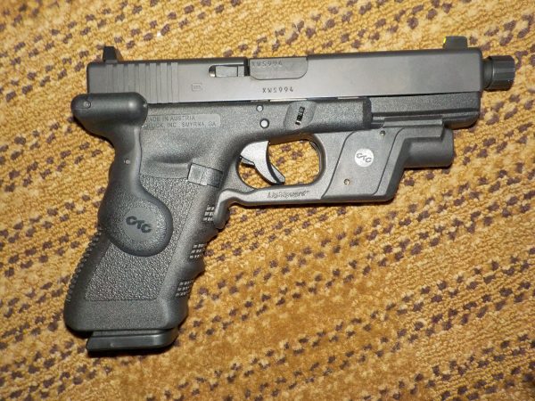 GLOCK 17 9MM WITH THREADED BARREL